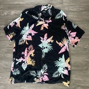 Hollister Button Up Shirt